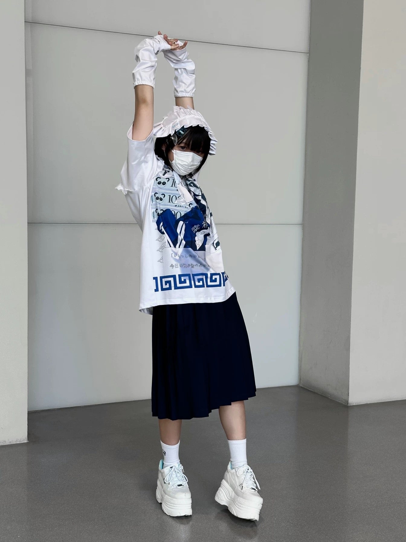 幸福会生産 Tシャツ